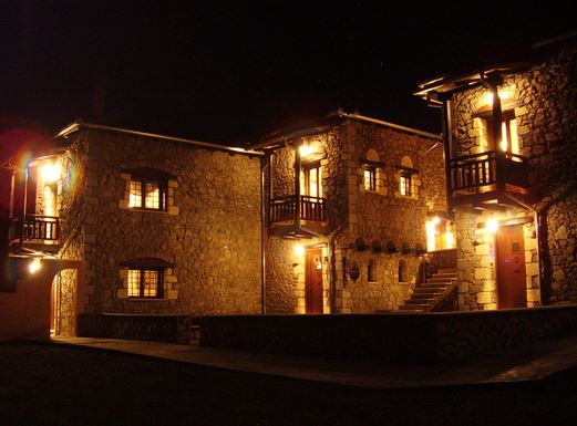 ΞΕΝΟΔΟΧΕΙΟ ΠΙΝΔΟΣ RESORT