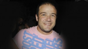 f-spurouo-gamos-me-ton-suntrofo-tou-ki-oi-antidraseis.w_l